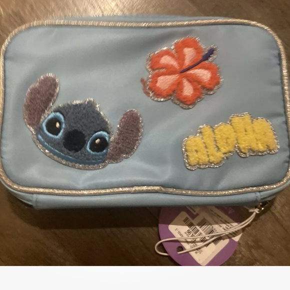 NWT  Lilo & Stitch Earring and jewelry bag - Picture 2 of 4